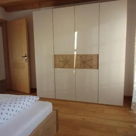 Schwoeblehen Apartament *