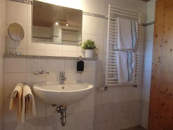 Schwoeblehen Apartamento